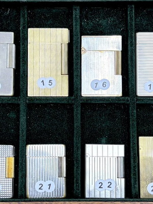 DuPont lighter collection like new, serviced with box and warranty