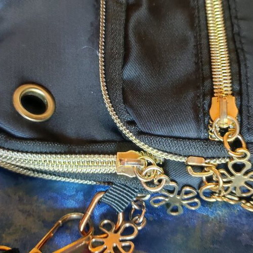 Black women's crossbody bag like new