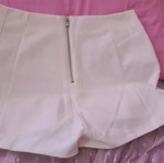 White shorts size M like new