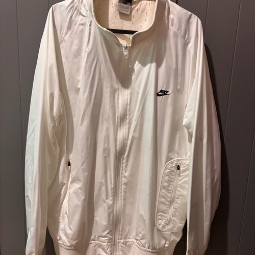 Nike Air Max Plus windbreaker jacket like new, size M, white and black