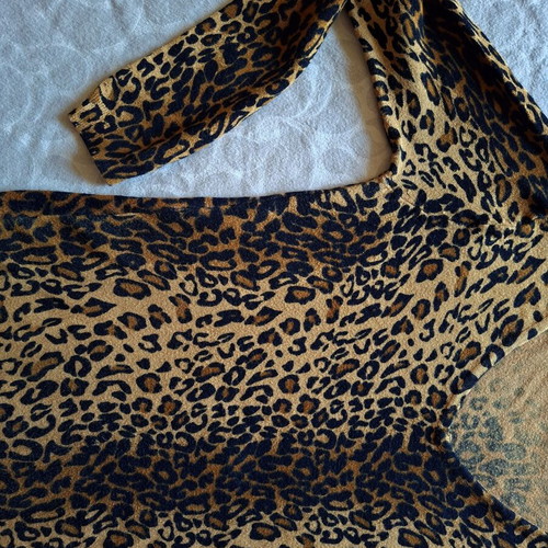 Women's blouse with leopard print, like new, size M-L