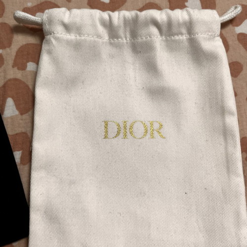Dusty bags Dior and Chanel ideal for jewels, new