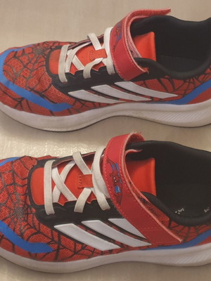 Adidas x Marvel Spider-Man Runfalcon 3.0 Cloudfoam sneakers size 34 like new
