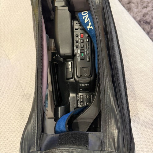 Sony Handycam CCD-F455E Video8 used vintage analog camcorder