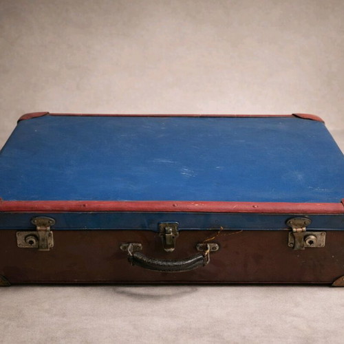 Vintage suitcase used, leather with metal corners and wooden details