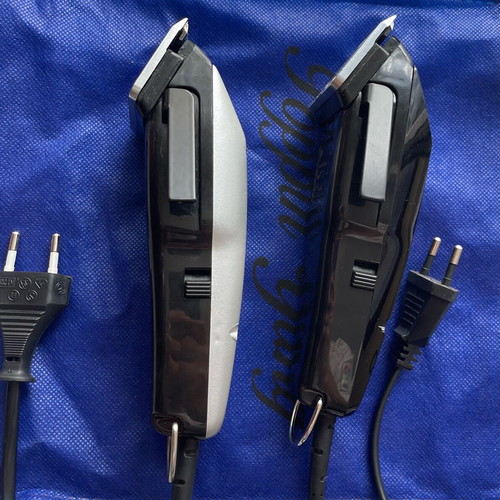 Moser 1400 corded hair clippers used, 2 fully functioning machines