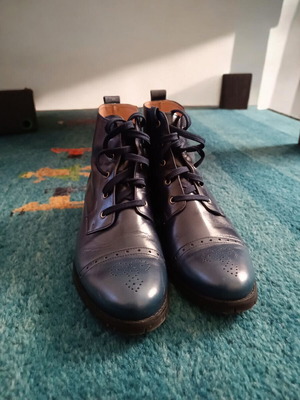 Chaniotakis blue ankle boots like new, size 39