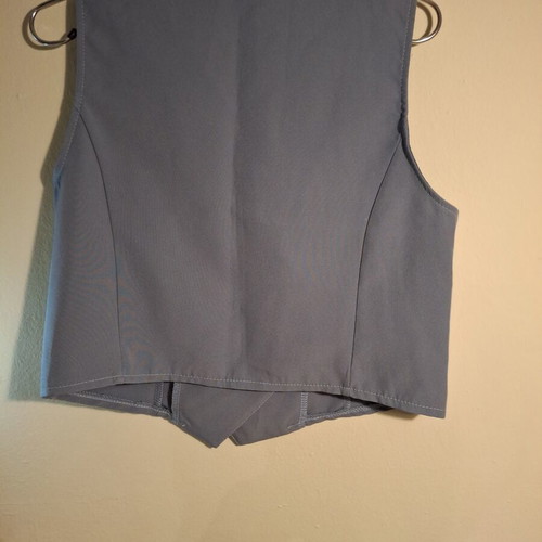 Boohoo women's vest gray ciel like new, size L