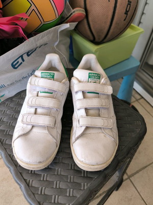 Sneakers Adidas Stan Smith μεταχειρισμένα, unisex μέγεθος 35