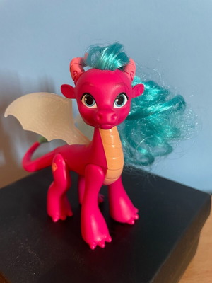 My Little Pony Dragon Light Reveal like new