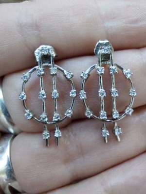 Silver earrings 925 with cubic zirconia like new