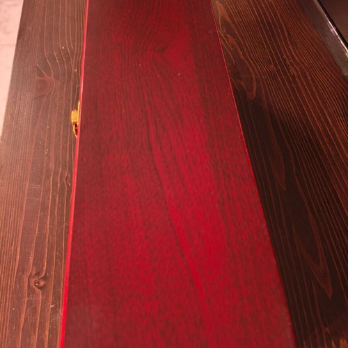 Wooden wine case used with accessories