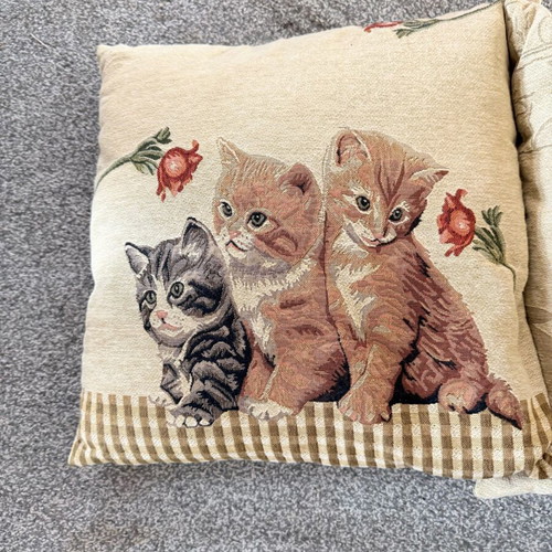 Pillow set like new, pack of 2
