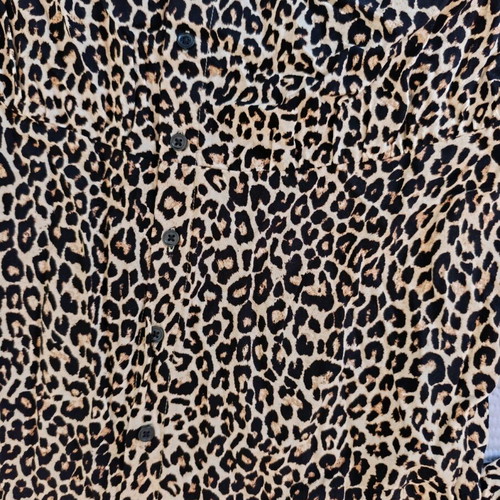 Janina women's long leopard shirt Small like new