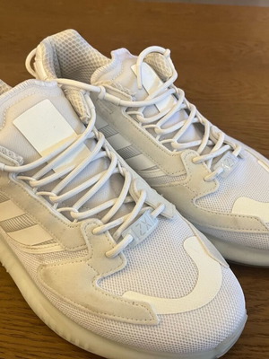 Adidas Ultra Boost 43,5 λευκά, αχρησιμοποίητα