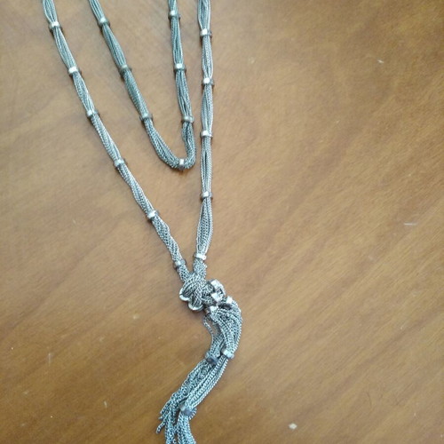 Gray Bijou Necklace like new, 44 cm length, vintage style