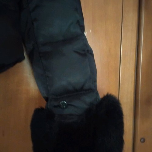 Stefanel satin jacket like new, black with fur collar