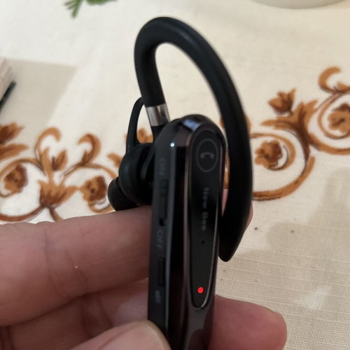 New Bee LC-B45 Bluetooth handsfree headset like new