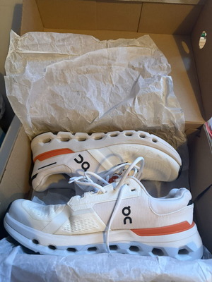 On Cloudrunner 2 athletic shoes used, size 44, white
