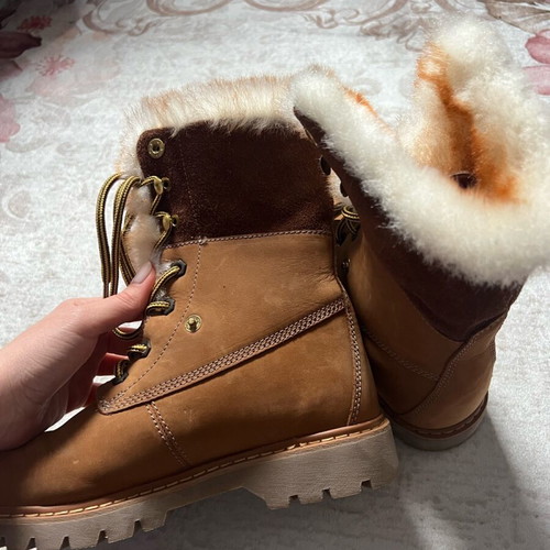 Caterpillar (CAT) women's boots used, brown leather with fur