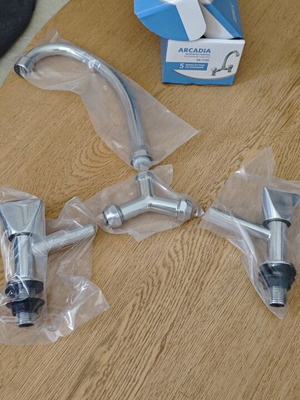 Sink faucet bridge chrome new in box