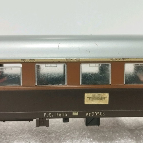 Fleischmann passenger wagons used, set of 2, HO scale for Märklin