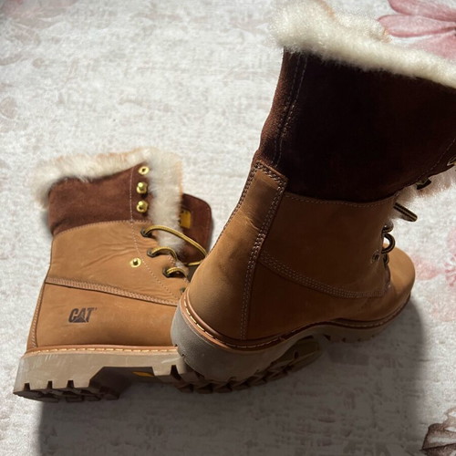 Caterpillar (CAT) women's boots used, brown leather with fur
