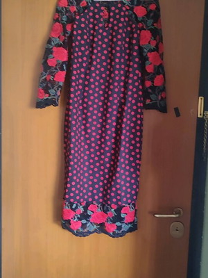 Dresses and Jumpsuits like new, pack of 12 pieces