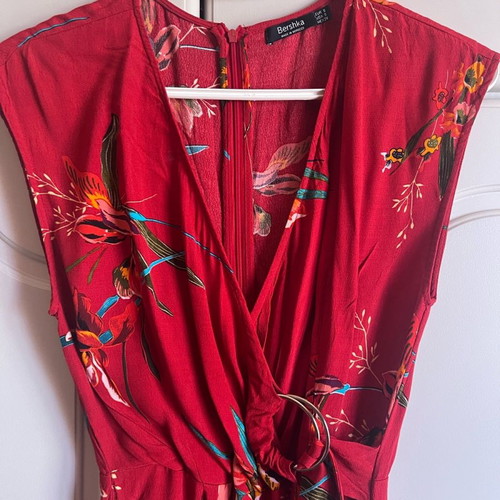 Sleeveless jumpsuit new, size small
