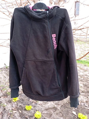 Bench black sweatshirt size M used