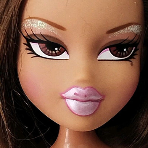 Bratz Passion 4 Fashion Yasmin nude doll used with flaws