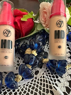 W7 HD Foundation new, Fresh Beige & Natural Beige, 12H matte coverage