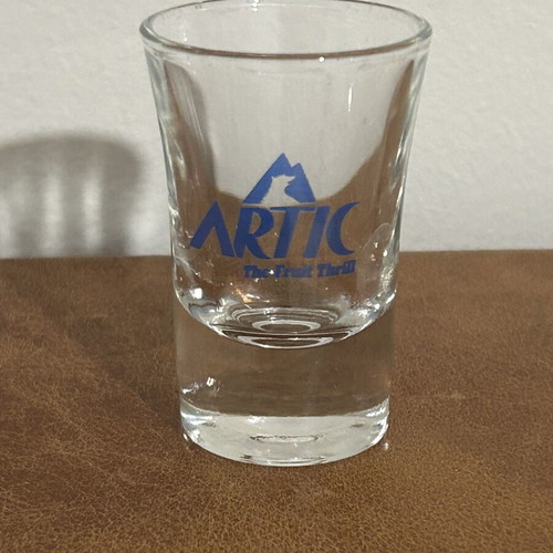 Shot glasses set of 6 new, 4 Artic and 2 plain