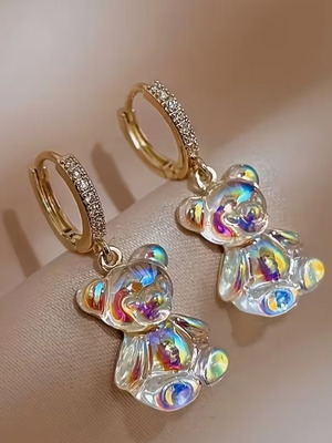 Teddy bear earrings new with golden details and iridescent design