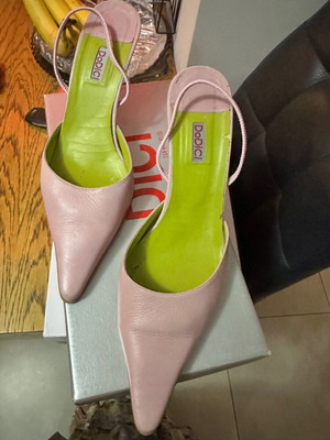 Shoes used, pair sizes 38.5 and 39