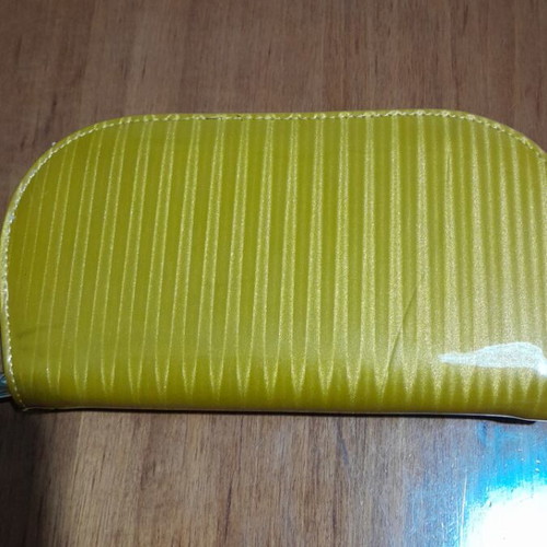 Handbag mustard like new
