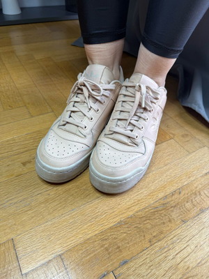 Adidas sneakers like new, size 40, light pink