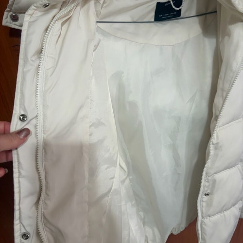 Bershka white jacket used with fur hood, size L