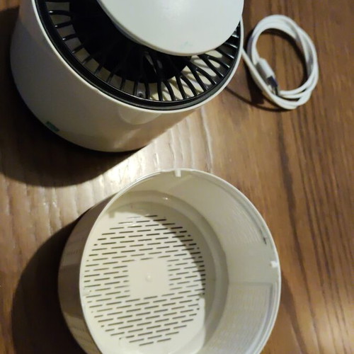 Mosquito repellent device with light new