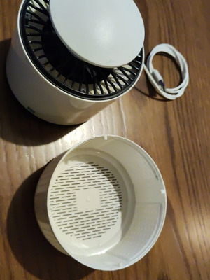 Mosquito repellent device with light new