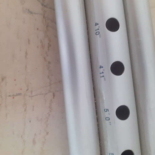 Aluminum Adjustable Crutches like new, height 1.37m-1.57m, pair