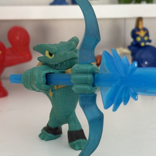 Skylanders toys lot like new, pack of 9 figures and vehicles