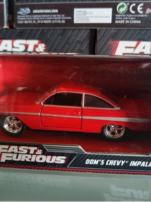 Fast & Furious Die-Cast Dom's Chevy Impala 1:32 scale like new