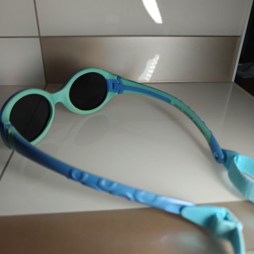 Milo & Me baby sunglasses new, blue