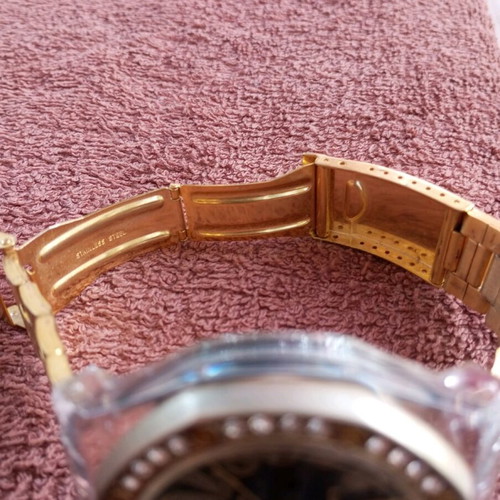 Women's watch used, quartz with crystals