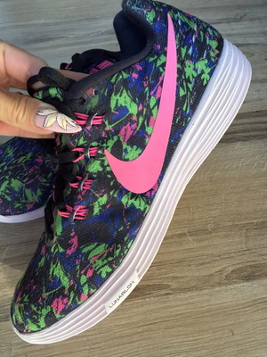 Nike LunarTempo 2 Print W αθλητικά παπούτσια σαν καινούργια, μέγεθος 41, πολύχρωμα
