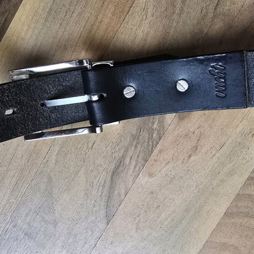 Leather belts like new, size 90 cm, black