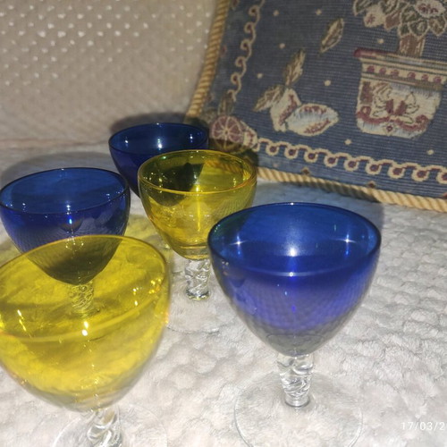 Vintage liqueur glasses, 5 rare colored pieces from France