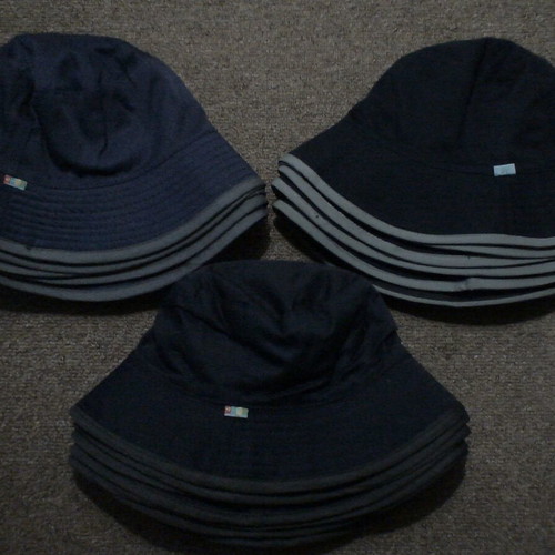 Set of 15 hats new, blue, size M