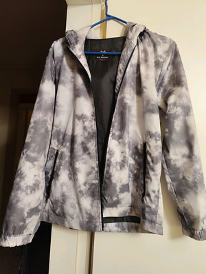 Old Garage Lightweight Windbreaker Jacket like new, cloud/tie-dye print, size S